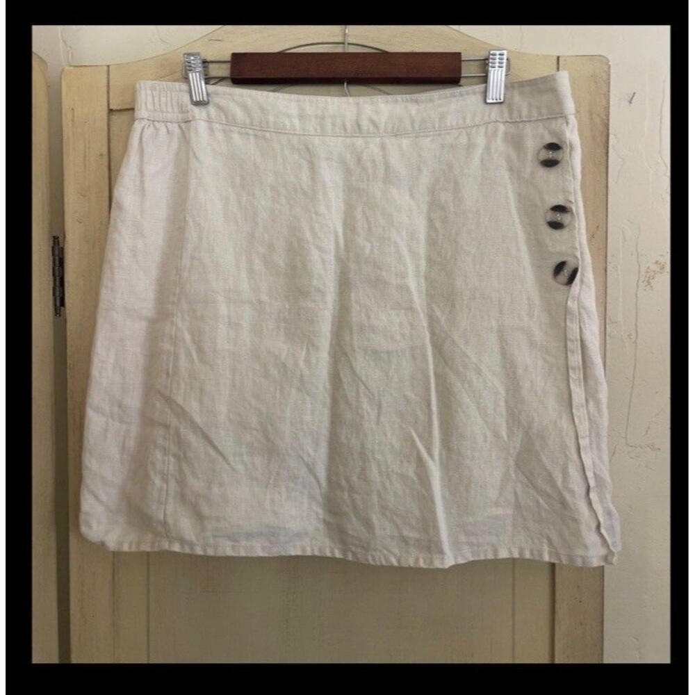 Tahari Linen Skirt Womens Large  Ivory A-Line Button Accent Lined (shorts)